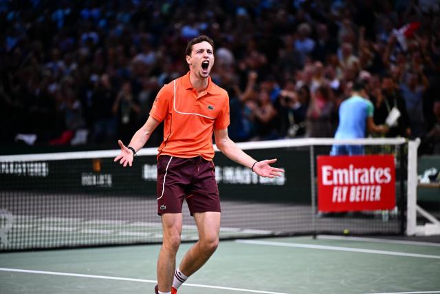 Tennis : Humbert s'offre Alcaraz en huitièmes de finale du Rolex Paris Masters