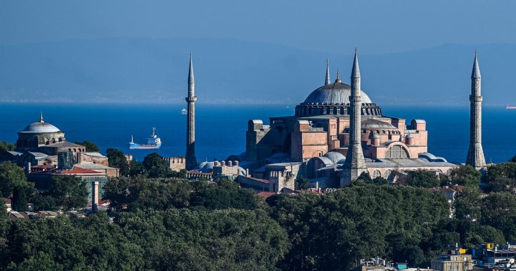 À Istanbul, Sainte-Sophie va dévoiler ses souterrains byzantins au grand public