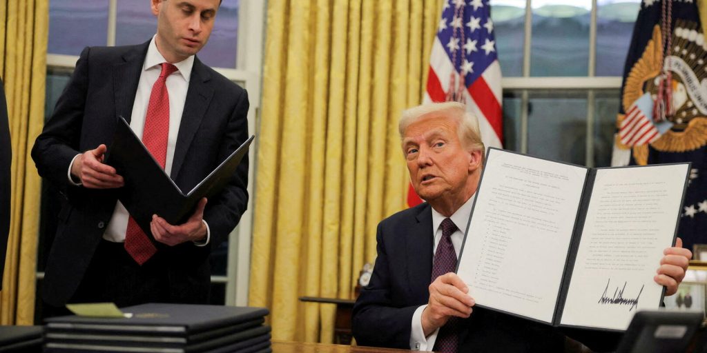 Accord de Paris, droit du sol, TikTok, assaut du Capitole… Donald Trump dégaine son stylo