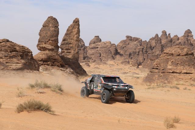Autos : Pénalisé de 10 minutes, Nasser al-Attiyah perd la 5e étape du Dakar pour une seconde