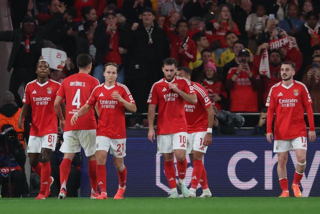 Benfica piégé par Casa Pia et confronté par ses supporters