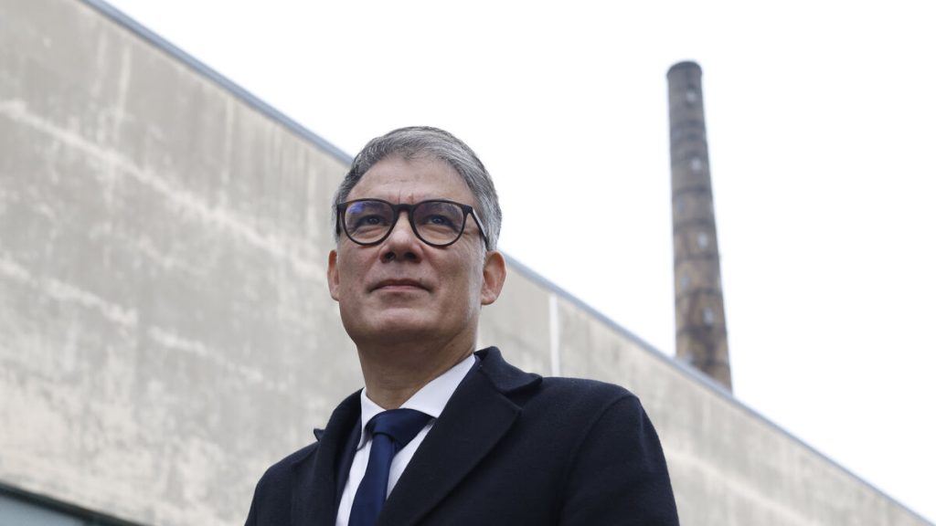 Budget : prêt à la « négociation », le PS menace le gouvernement de censure faute de « concessions remarquables »