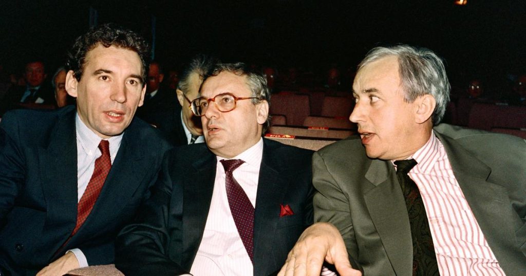 Éducation, famille, religion: quand François Bayrou était de droite