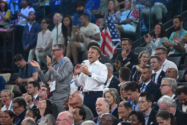 Emmanuel Macron réagit à la tribune des athlètes des JO de Paris contre la baisse du budget des Sports