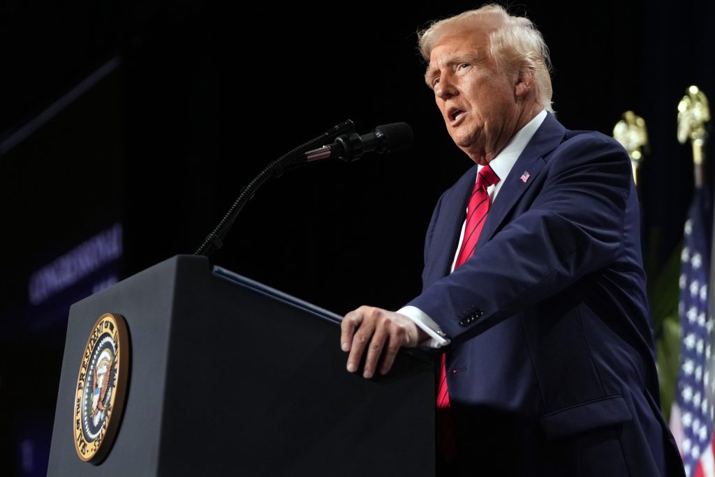 Fork in the road? Federal employees react to Donald Trump's worker buyout