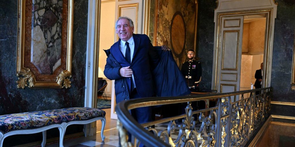 François Bayrou, apôtre de la suspension
