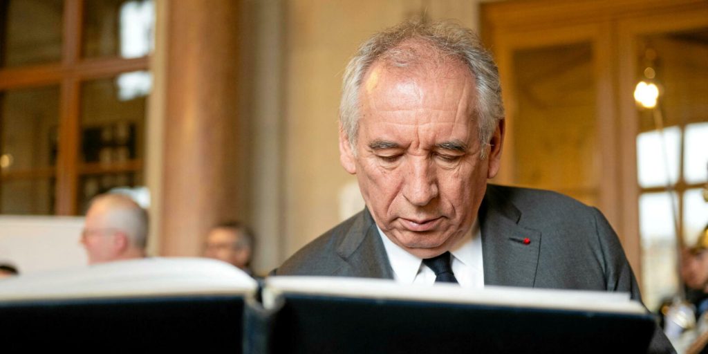 INFO LE POINT. François Bayrou écarte une suspension de la réforme des retraites