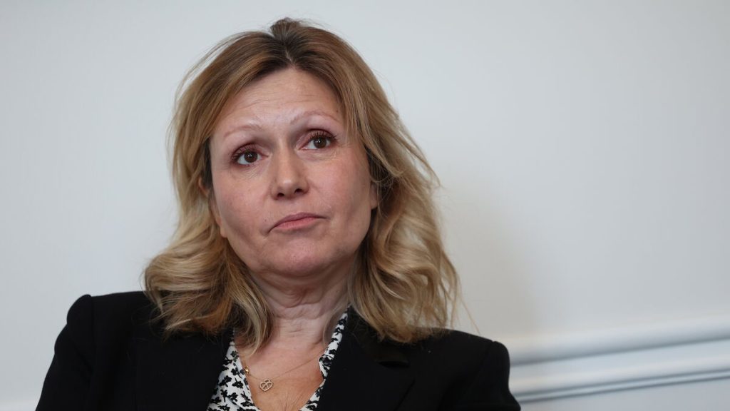 « Impression de submersion » migratoire : à l’inverse de François Bayrou, Yaël Braun-Pivet n’aurait « jamais utilisé ces propos »