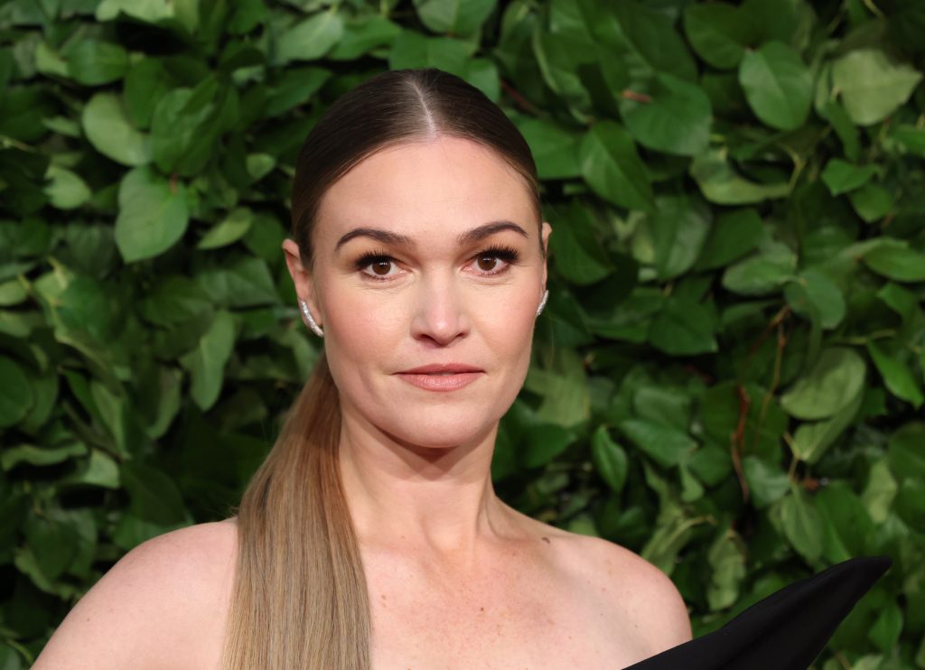 CUL_Spotlight_Julia Stiles