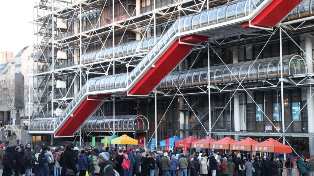 « J’y ai emmené mes premiers rencards » : le Centre Pompidou, fermé pour 5 ans, va leur manquer