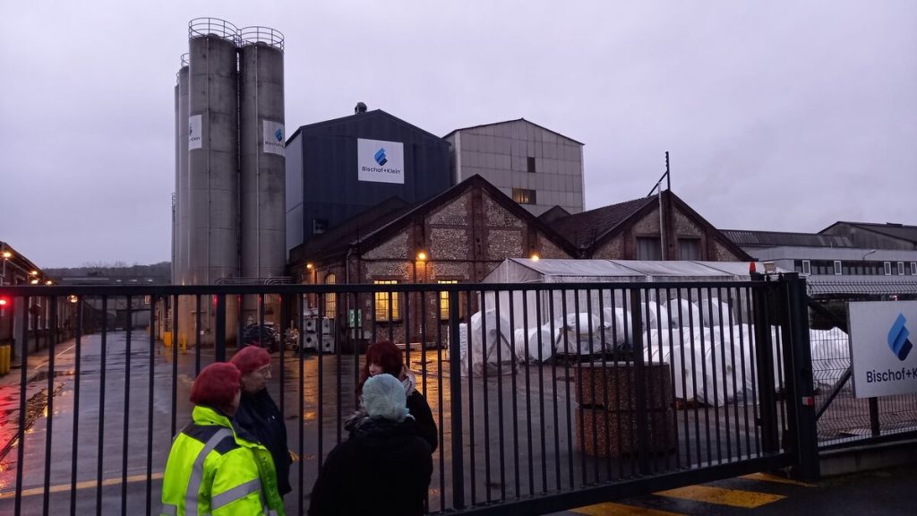 « La direction ne connaît plus l’humain » : à Pont-Audemer, des ouvriers en grève pour défendre leur pause-café