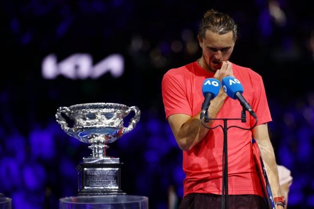 « L'Australie croit Olya et Brenda » : Zverev interrompu au moment de s'exprimer après la finale de l'Open d'Australie