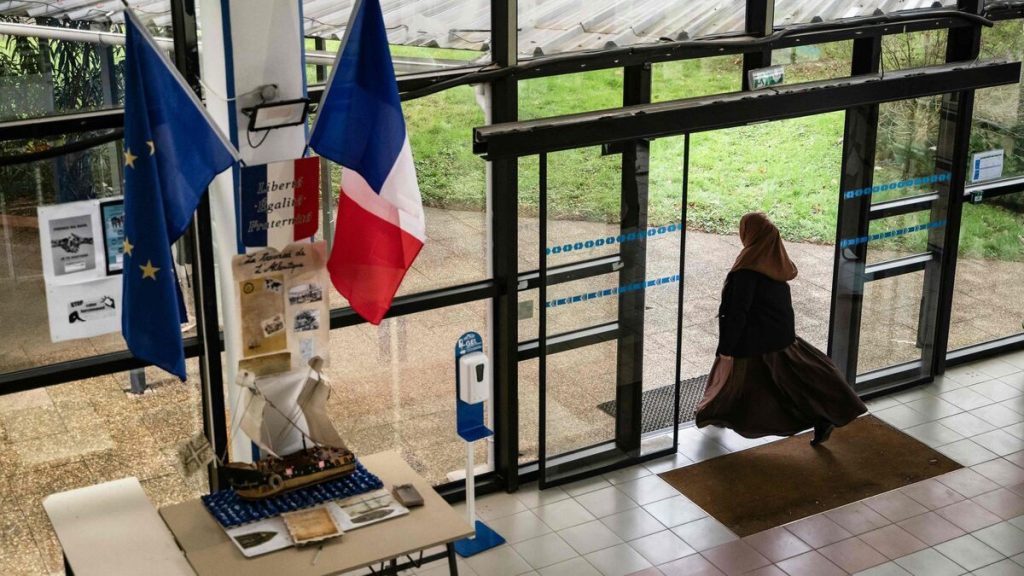 Lyon : l’État met fin aux contrats du groupe scolaire musulman Al-Kindi