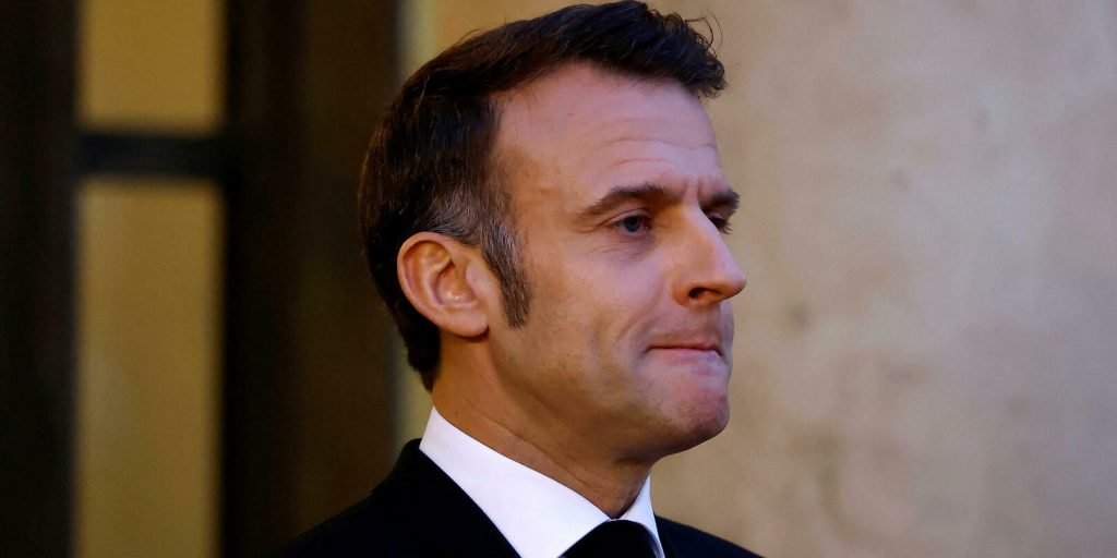 Macron, étrange arbitre des élégances