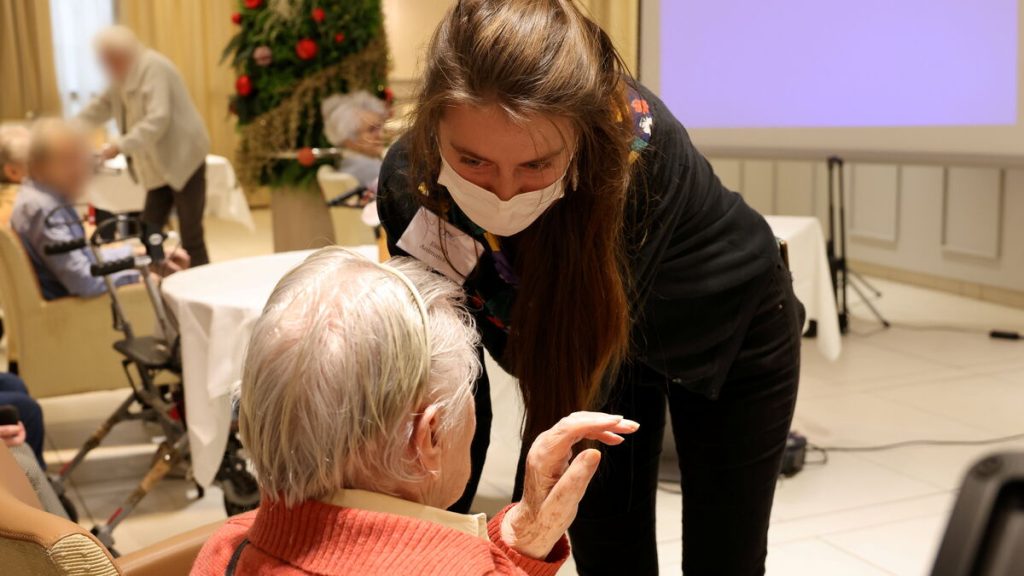 Métiers qui recrutent en 2025 : en Provence-Alpes-Côte d’Azur, DomusVi recherche 200 équivalents temps plein