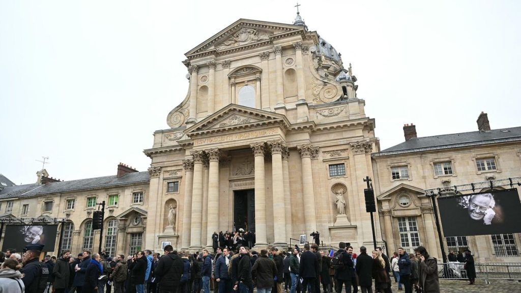 Mort de Jean-Marie Le Pen : une « cérémonie religieuse et d’hommage » ouverte au public ce jeudi, à Paris