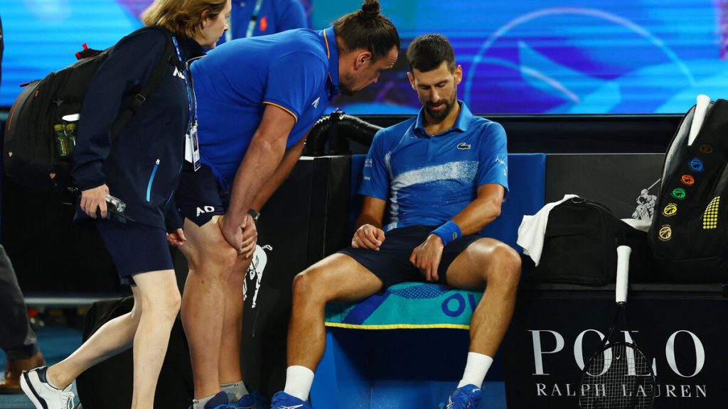 Open d’Australie : « préoccupé » par une blessure mais brillant vainqueur d’Alcaraz, Djokovic a refait le coup