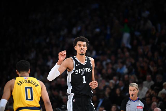 Passe sur la planche et dunk : l'action spectaculaire de Victor Wembanyama contre Indiana