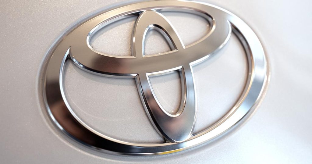 Pourquoi le constructeur automobile Toyota investit... dans les fusées