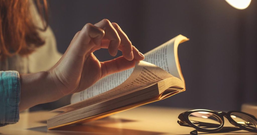 Pourquoi les maisons d’édition sont-elles dépassées par le phénomène de la « romance » ?