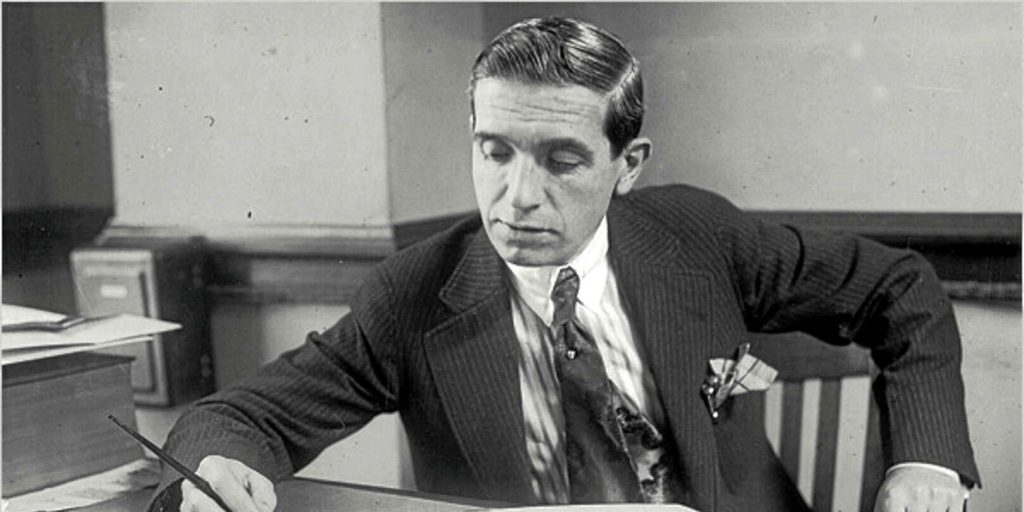 Pyramide de Charles Ponzi : qui était ce roi de l’arnaque italien ?