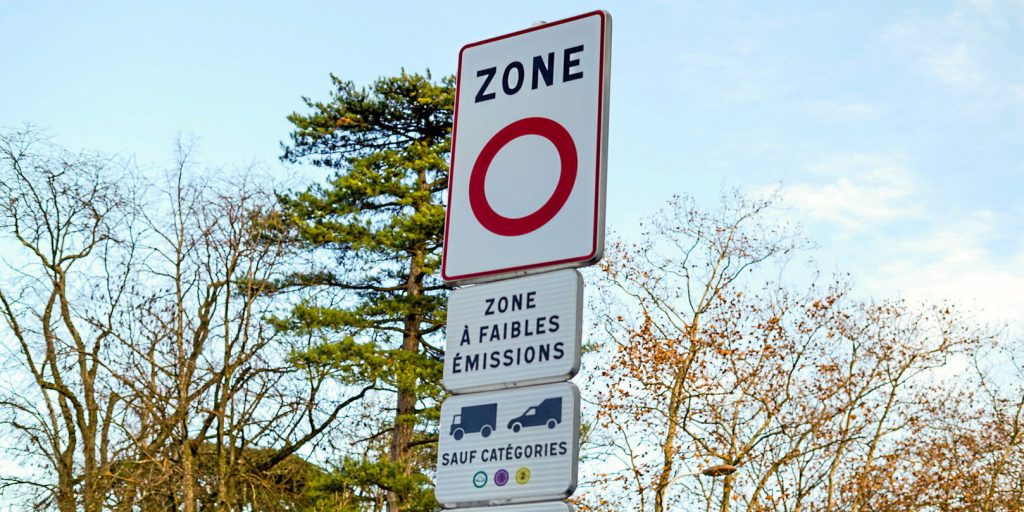 « Si les élus verbalisent, ce sera la révolution » : les ZFE dans l'impasse