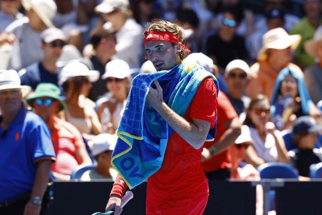 Stefanos Tsitsipas éliminé d'entrée à l'Open d'Australie et démotivé : « J'avais plus faim avant »