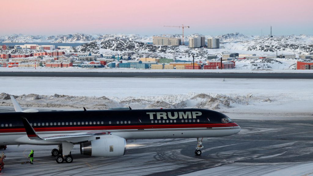 « Un intérêt géostratégique » : pourquoi Donald Trump veut annexer le Groenland