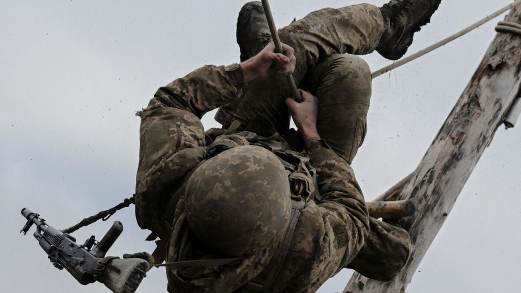 Voitures de luxe, 200 000 euros retrouvés en espèces... Le psychiatre de l’armée ukrainienne soupçonné de corruption