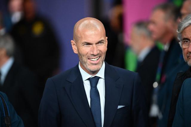 Zidane plébiscité, Genesio devant Henry : les résultats de la consultation L'Équipe sur le successeur de Deschamps (Bleus)