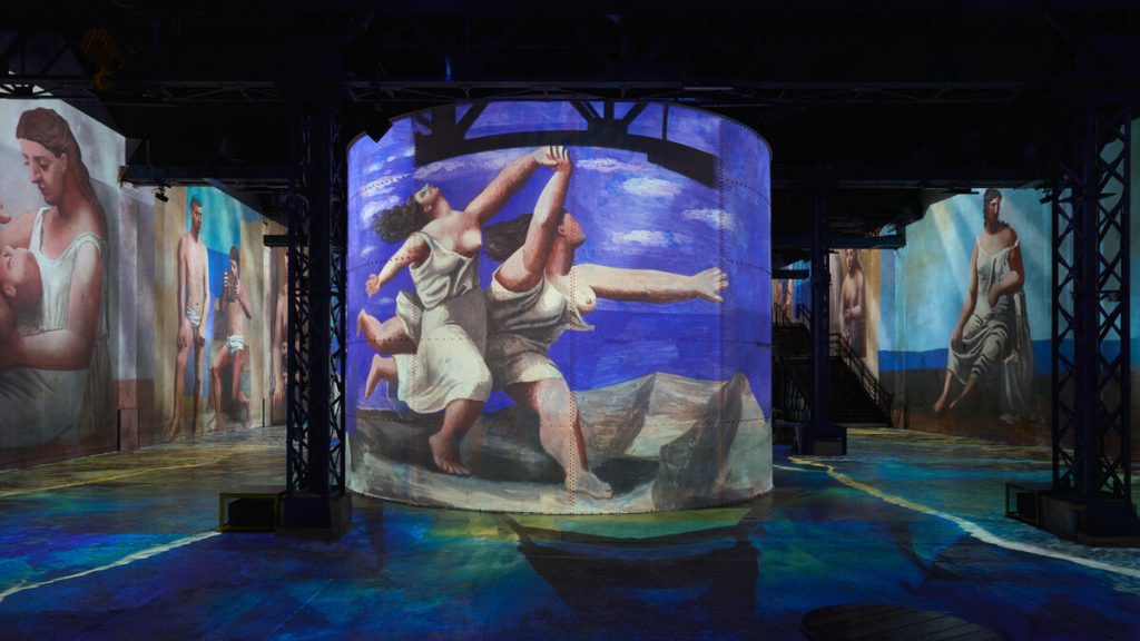 À l’Atelier des Lumières : pleins feux sur Picasso et le Douanier Rousseau