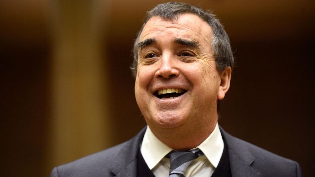 Arnaud Lagardère dit avoir réglé toutes ses dettes, y compris au fisc