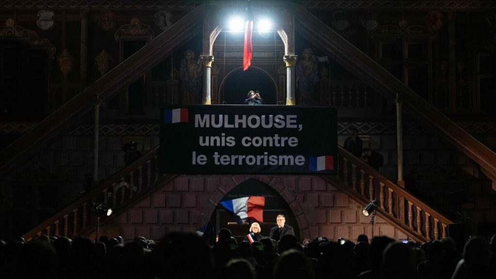 Attentat à Mulhouse : après « la folie terroriste », un hommage et un appel à témoins pour aider l’enquête