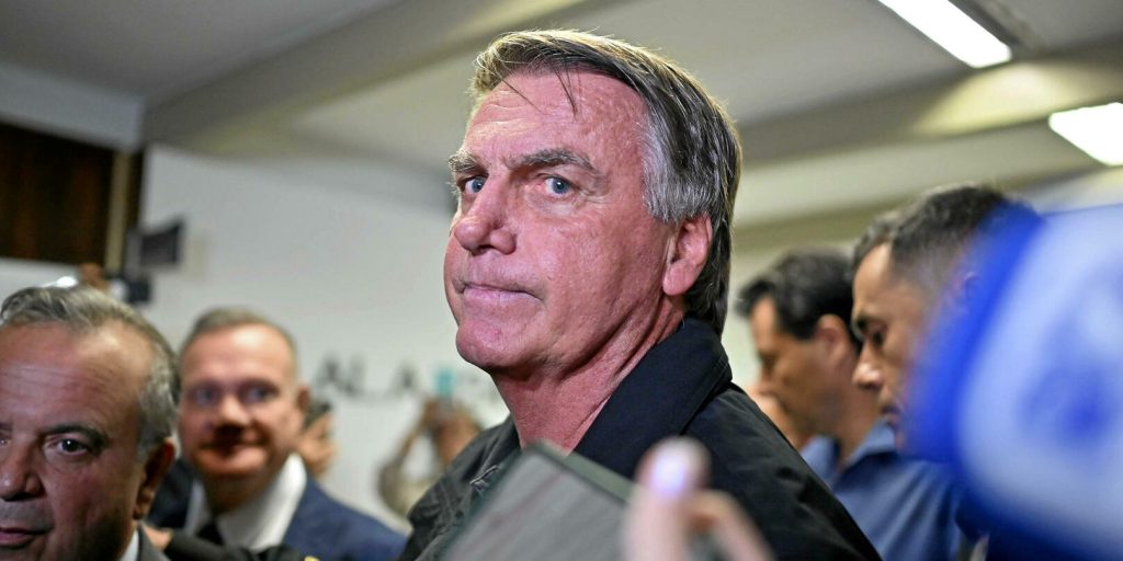 Au Brésil, Jair Bolsonaro inculpé pour un projet de coup d’État