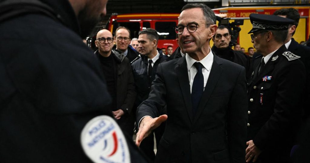 «Aucun pays n’a un droit de tirage pour humilier la France» : à Mulhouse, Retailleau au soutien des policiers avec l’Algérie dans le viseur
