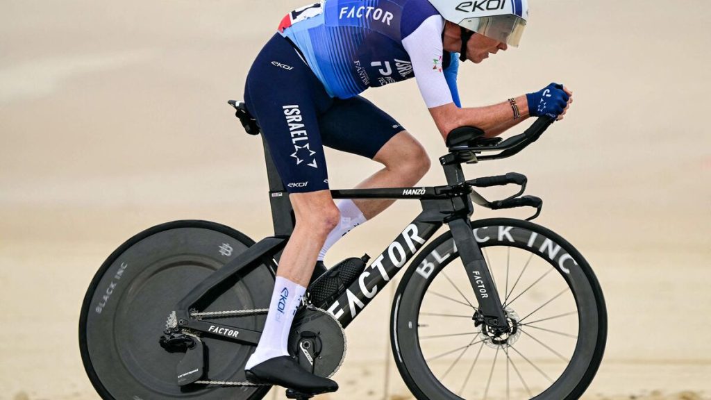 Cyclisme : vélo cassé, roue brisée... Chris Froome blessé après une spectaculaire chute