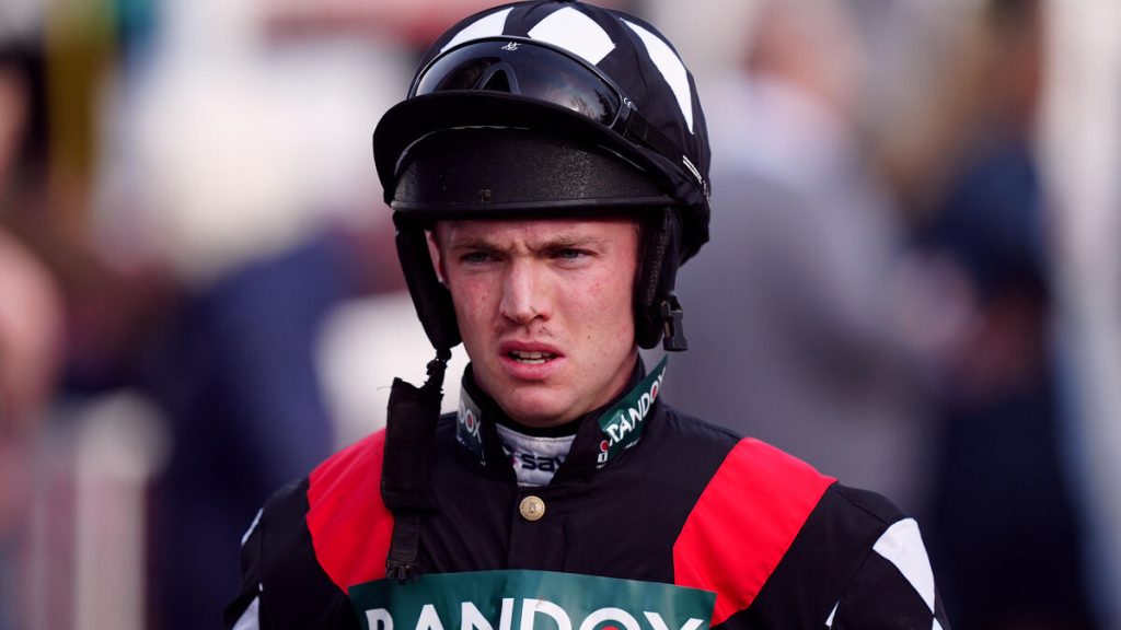 Décès du jockey irlandais, Michael O’Sullivan, après une chute en pleine course