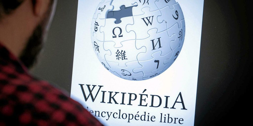 Dérives de Wikipédia : déliquescence journalistique à France Culture