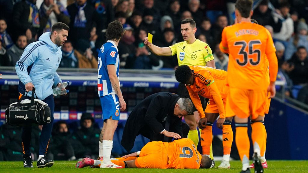 Espagne : le Real Madrid fustige un arbitrage « complètement discrédité » et un système « corrompu »