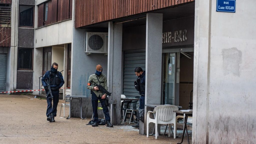 Grenade, fusillades, guerre des gangs… Grenoble sur la pente sanglante