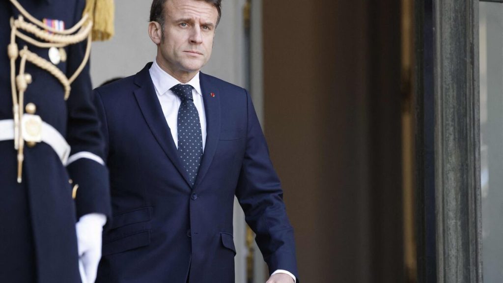 Guerre en Ukraine : une paix « durable » doit s’accompagner de « garanties de sécurité fortes », estime Emmanuel Macron