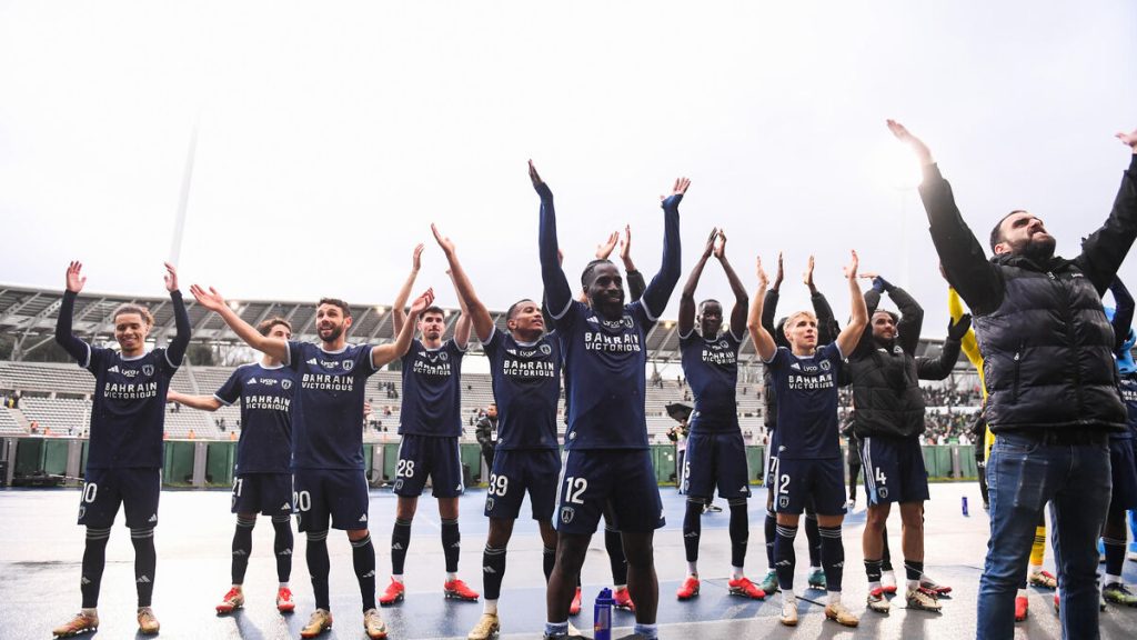 Guingamp - Paris FC : « Notre objectif n’a pas changé, on veut être premiers », clame Stéphane Gilli