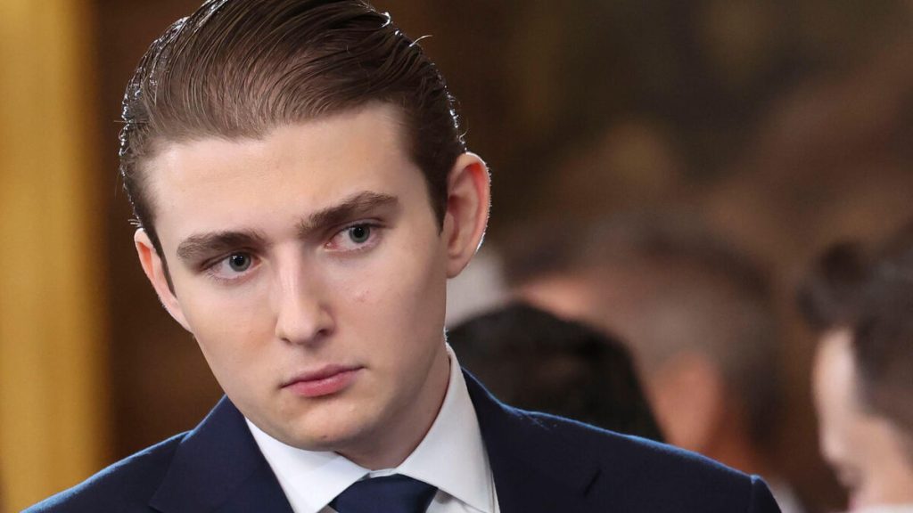 « Il a rameuté tellement de jeunes » : Barron, mystérieux fils de Donald Trump et déjà fin stratège politique