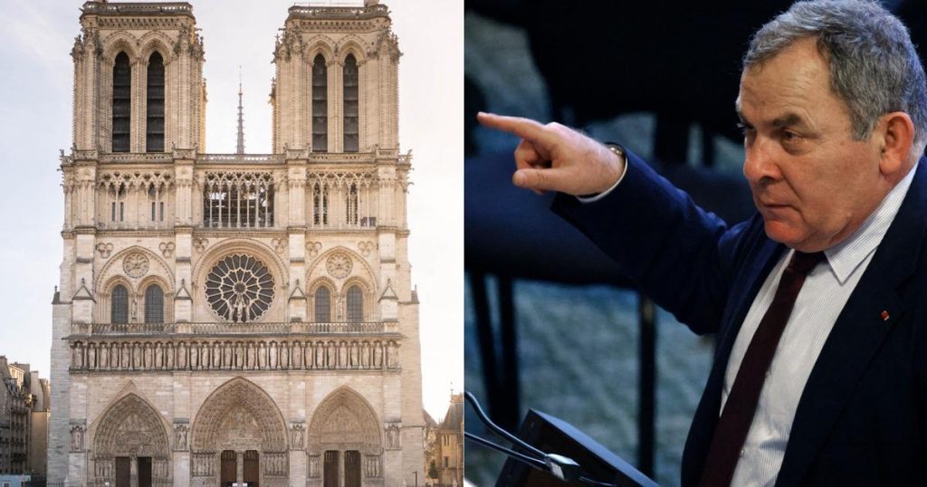 Le Conseil de Paris débat du remplacement des vitraux de Notre-Dame et ne prend pas position