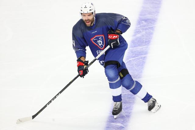 Le défenseur international Antonin Manavian met un terme à sa carrière à 37 ans