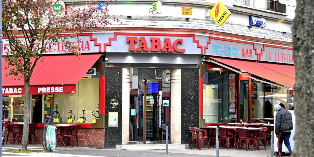 « Les bars-tabacs accueillent les exclus de l’embourgeoisement »