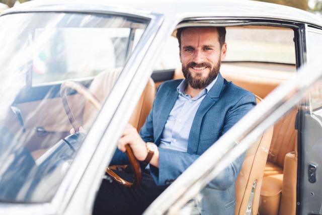 « Les belles lignes, l'adrénaline, les vrais moteurs qui procurent des émotions » : Romain Grabowski, directeur de Rétromobile, explique le boom des voitures de collection