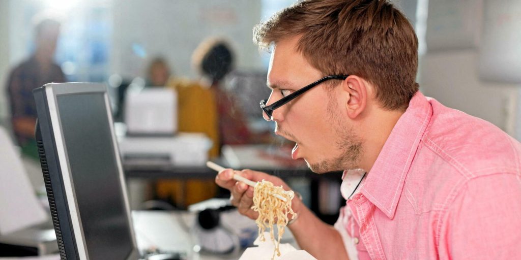 Lunch box, stress et notifications : la pause déj en voie de disparition