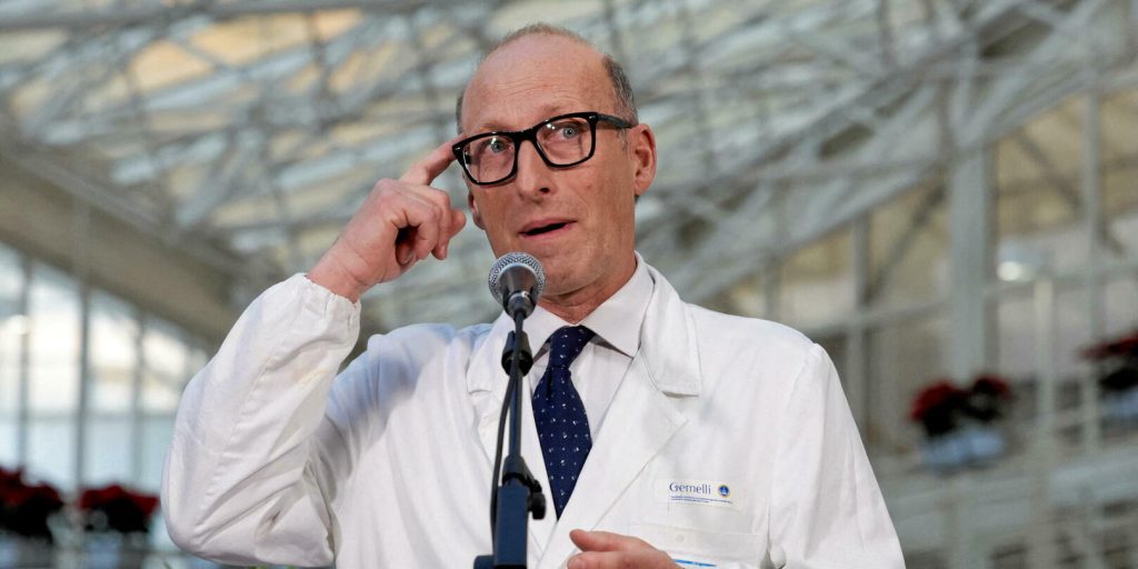 Médecin du pape François, star en Italie, soupçons de fraude… Qui est Sergio Alfieri ?