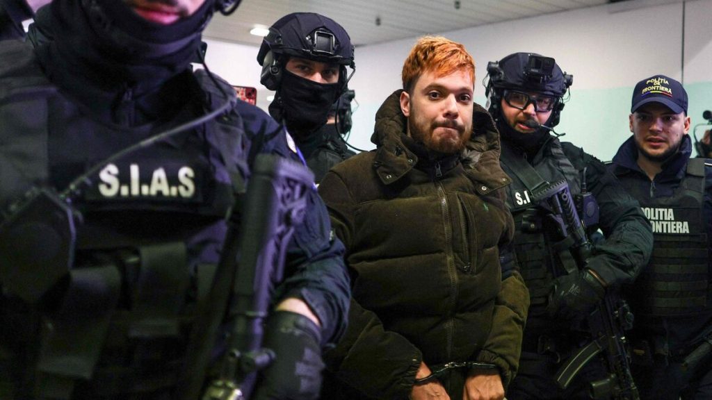 Mohamed Amra : de la Roumanie à la France, récit d’un retour sous haute sécurité
